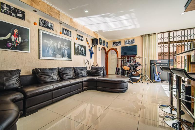 5 Bedroom Property for Sale in Terenure Gauteng