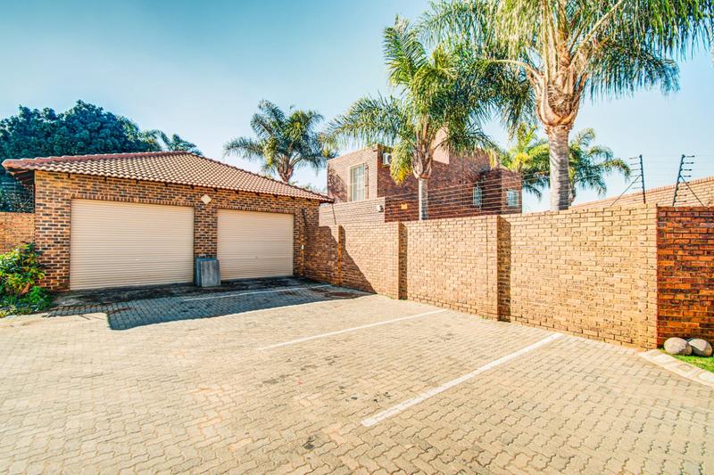 5 Bedroom Property for Sale in Terenure Gauteng