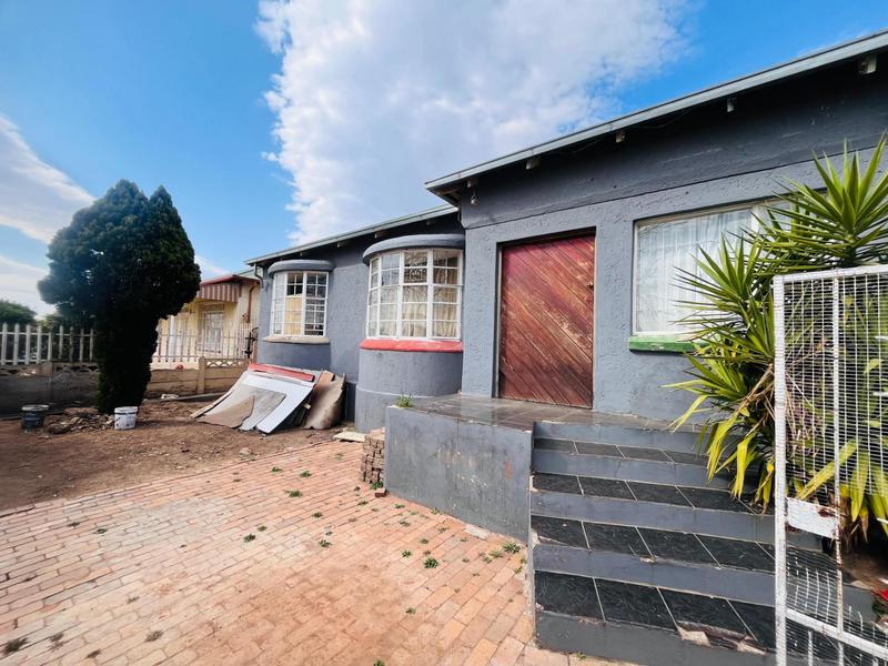 4 Bedroom Property for Sale in Rosettenville Gauteng