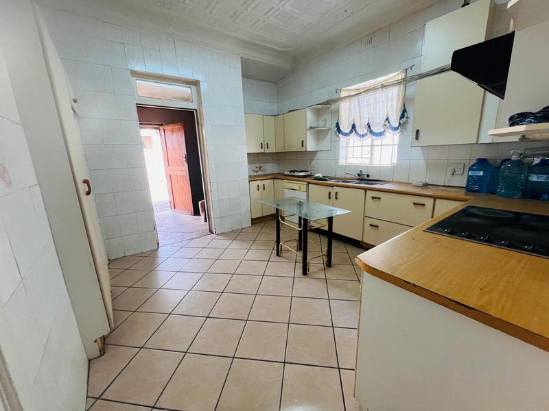 4 Bedroom Property for Sale in Rosettenville Gauteng