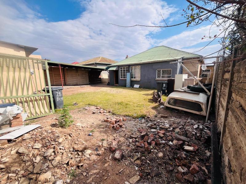 4 Bedroom Property for Sale in Rosettenville Gauteng