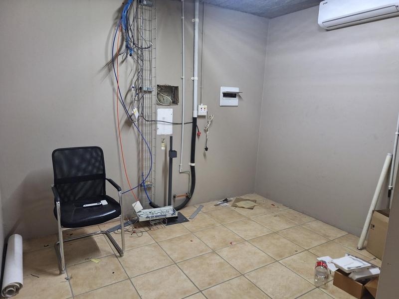 Commercial Property for Sale in Route 21 Business Park Gauteng