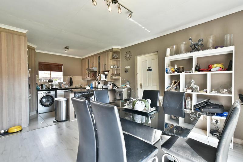 3 Bedroom Property for Sale in Radiokop Gauteng