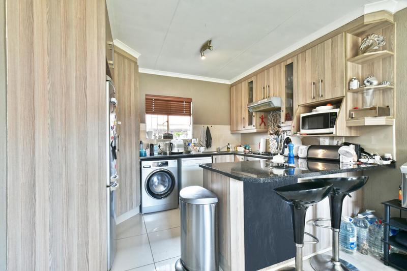3 Bedroom Property for Sale in Radiokop Gauteng