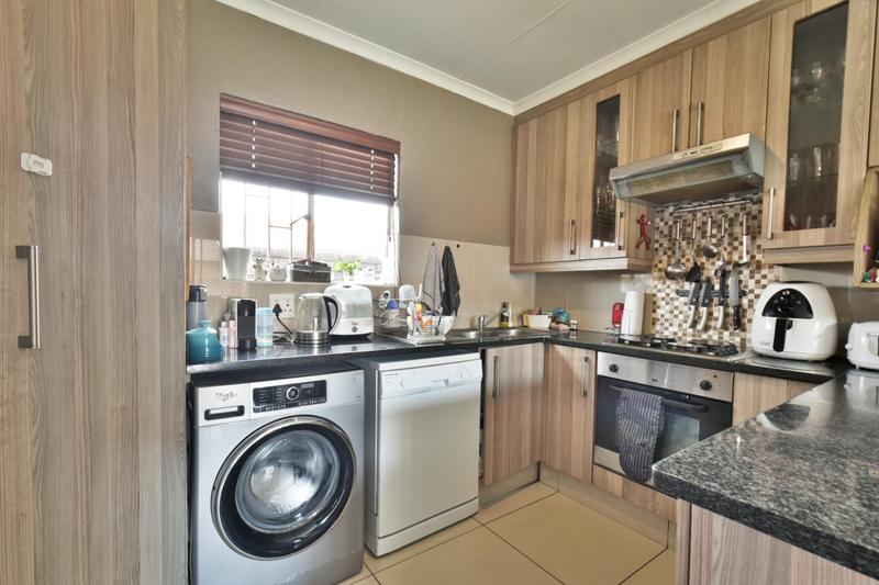 3 Bedroom Property for Sale in Radiokop Gauteng