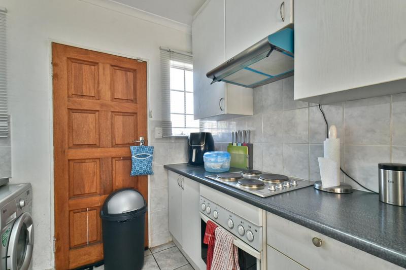 2 Bedroom Property for Sale in Wilgeheuwel Gauteng