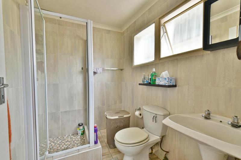 3 Bedroom Property for Sale in Bromhof Gauteng