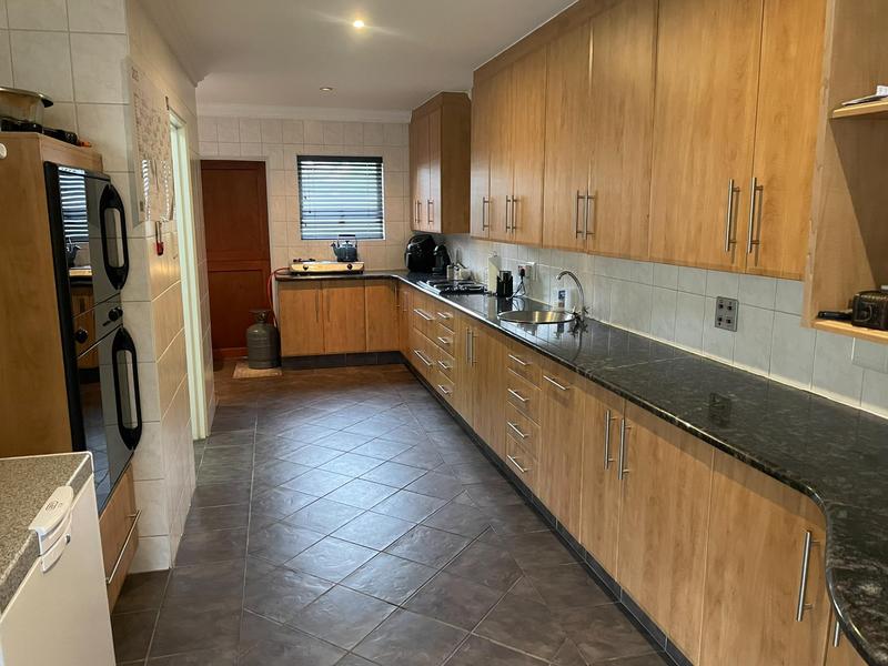 To Let 4 Bedroom Property for Rent in Midstream Estate Gauteng