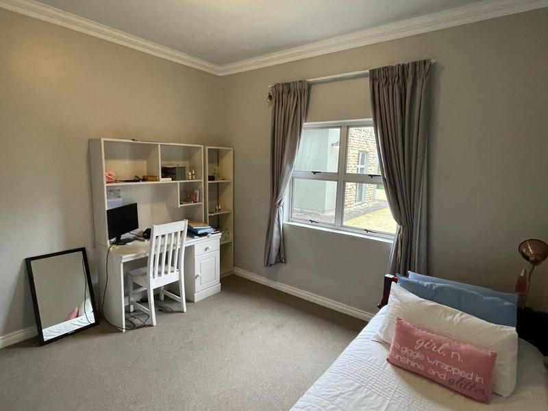 To Let 4 Bedroom Property for Rent in Midstream Estate Gauteng