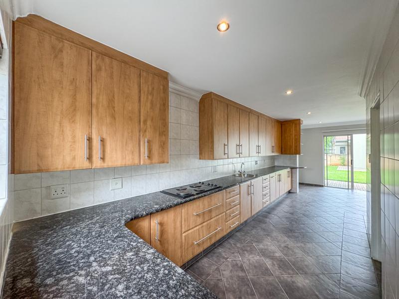 To Let 4 Bedroom Property for Rent in Midstream Estate Gauteng