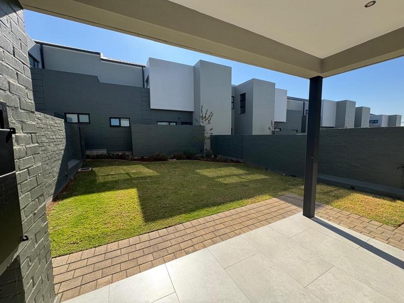 To Let 3 Bedroom Property for Rent in Midstream Meadows Gauteng