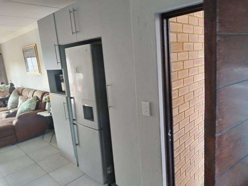 To Let 2 Bedroom Property for Rent in Eveleigh Gauteng