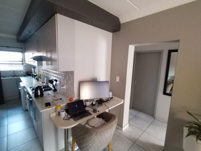 To Let 2 Bedroom Property for Rent in Eveleigh Gauteng