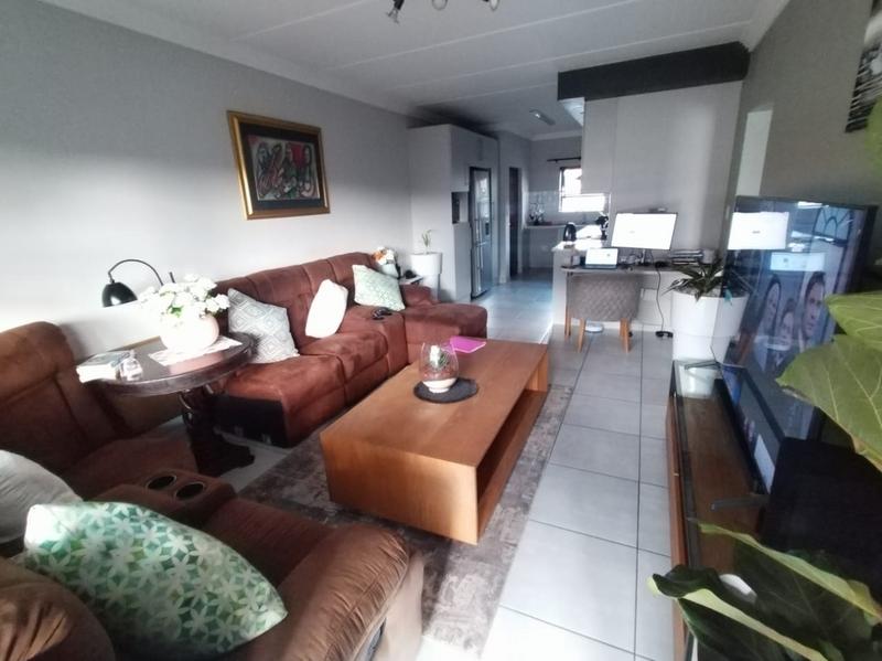 To Let 2 Bedroom Property for Rent in Eveleigh Gauteng