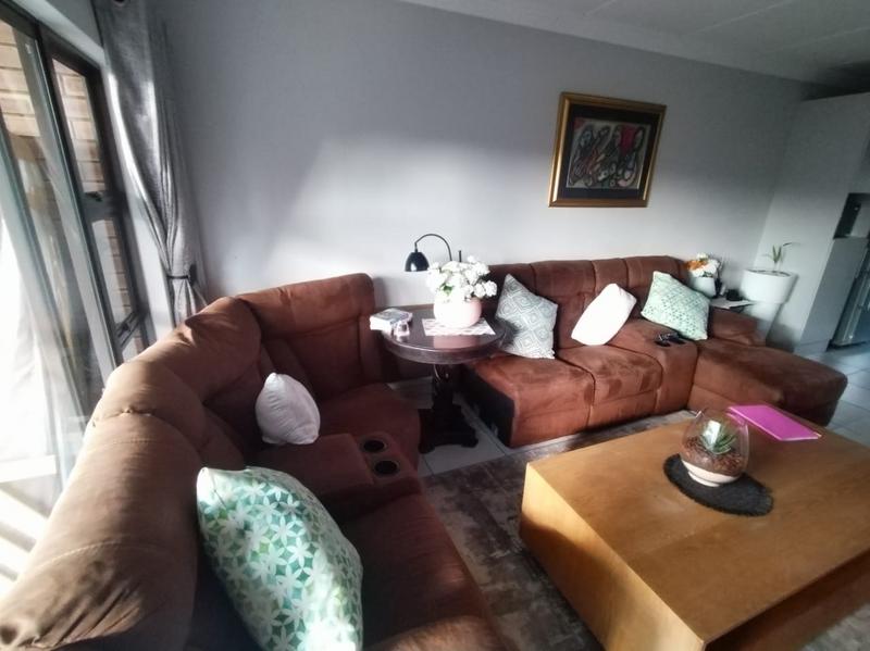 To Let 2 Bedroom Property for Rent in Eveleigh Gauteng