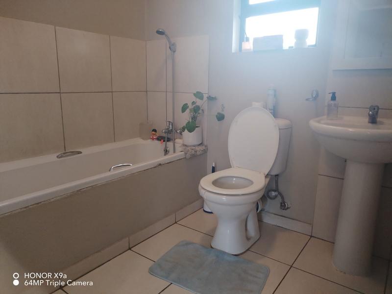 To Let 2 Bedroom Property for Rent in Rynfield A H Gauteng