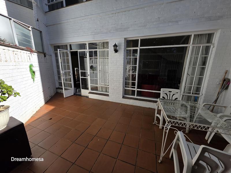 To Let 5 Bedroom Property for Rent in Sandton Central Gauteng