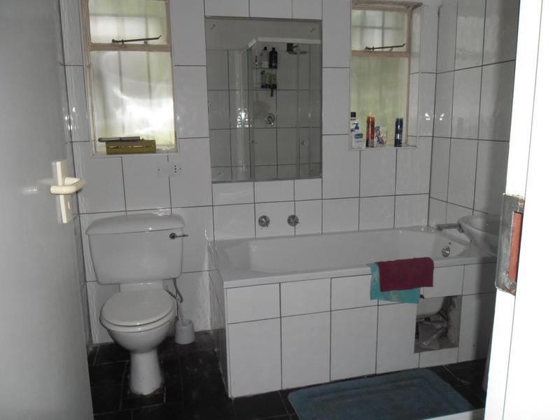 To Let 2 Bedroom Property for Rent in Raslouw Gauteng