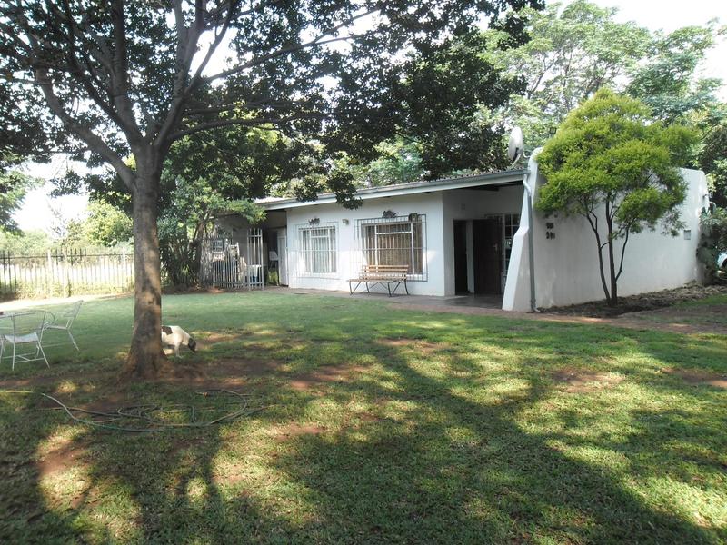 To Let 2 Bedroom Property for Rent in Raslouw Gauteng