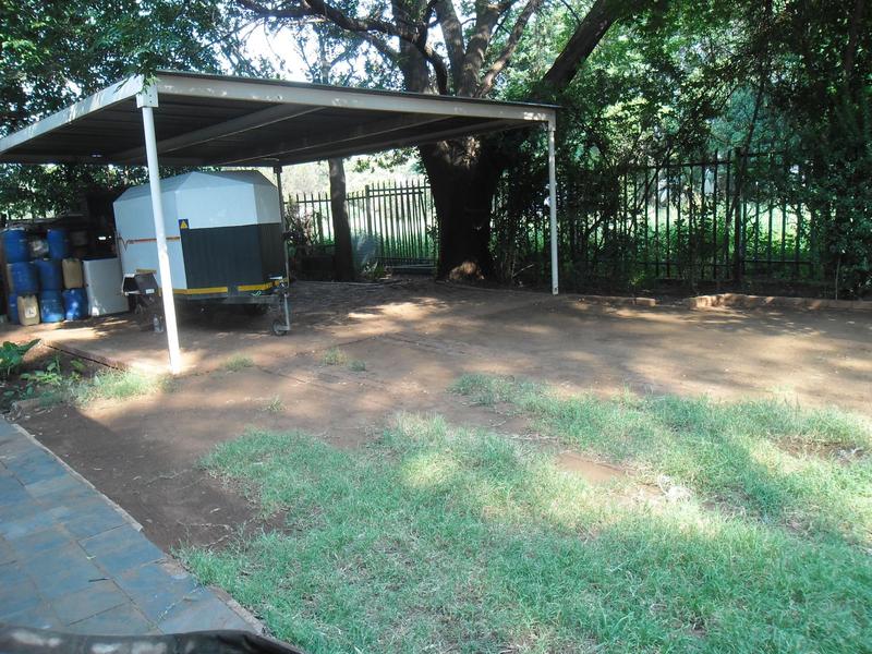 To Let 2 Bedroom Property for Rent in Raslouw Gauteng