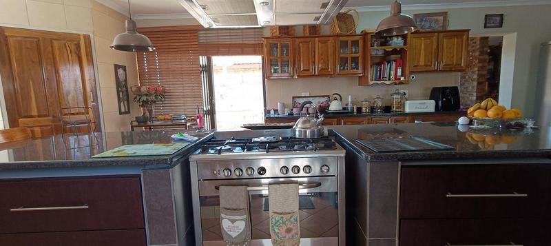 5 Bedroom Property for Sale in Theresa Park Gauteng