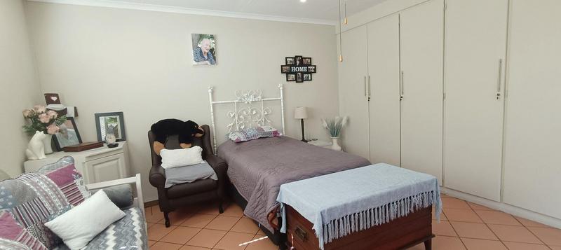 5 Bedroom Property for Sale in Theresa Park Gauteng
