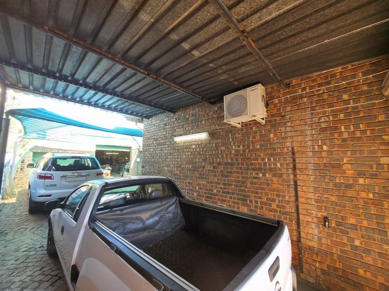 4 Bedroom Property for Sale in Dorandia Gauteng