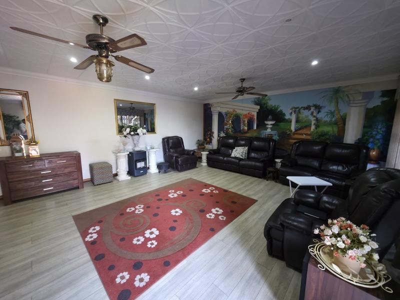 4 Bedroom Property for Sale in Dorandia Gauteng