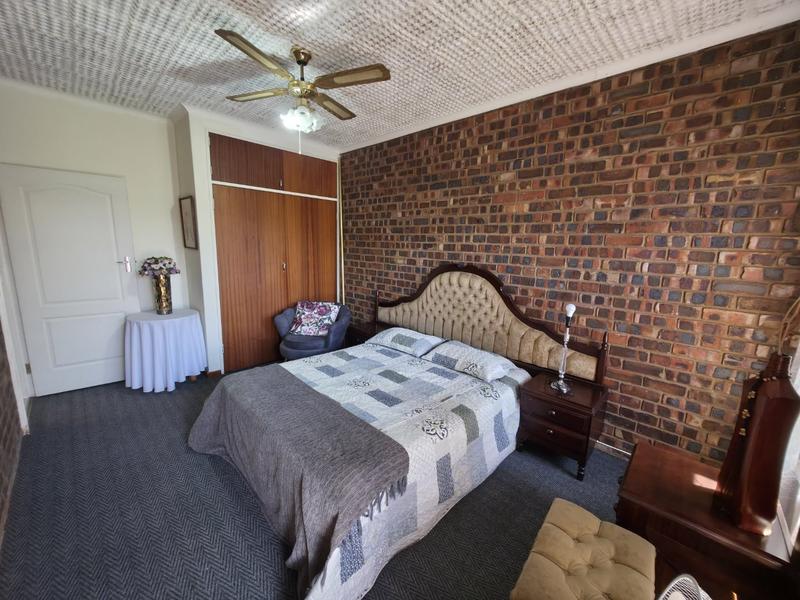 4 Bedroom Property for Sale in Dorandia Gauteng