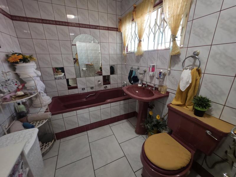 4 Bedroom Property for Sale in Dorandia Gauteng