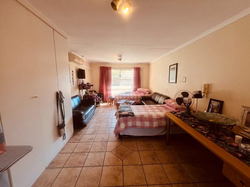1 Bedroom Property for Sale in Rietfontein Gauteng