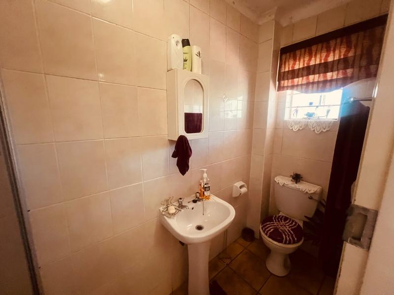 1 Bedroom Property for Sale in Rietfontein Gauteng