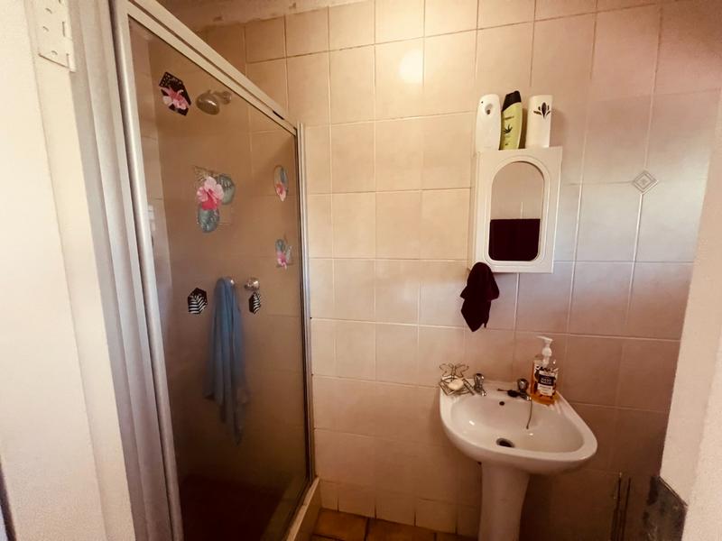 1 Bedroom Property for Sale in Rietfontein Gauteng