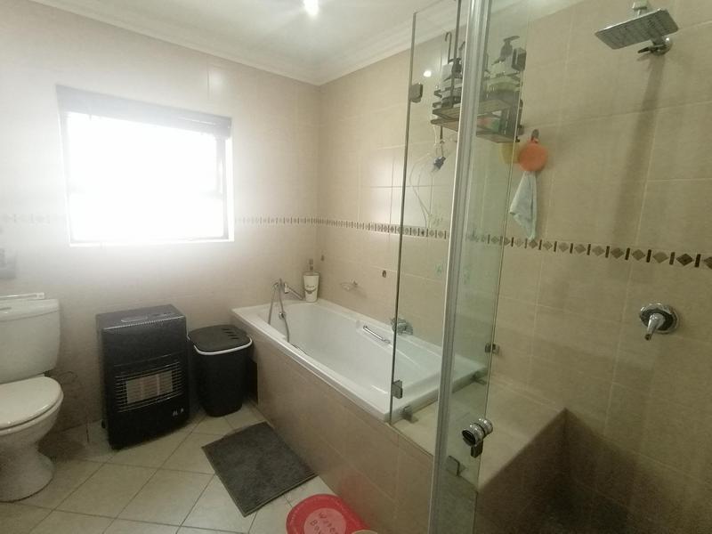 To Let 2 Bedroom Property for Rent in Bergbron Gauteng