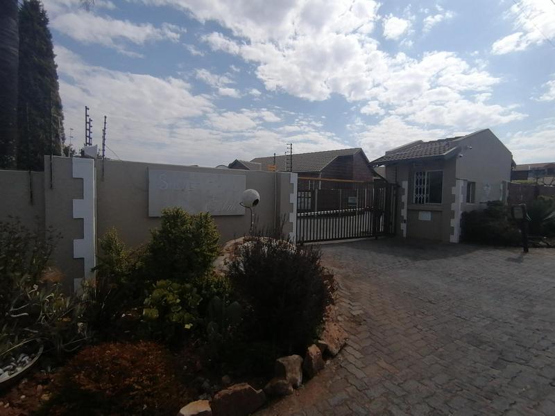 To Let 2 Bedroom Property for Rent in Bergbron Gauteng