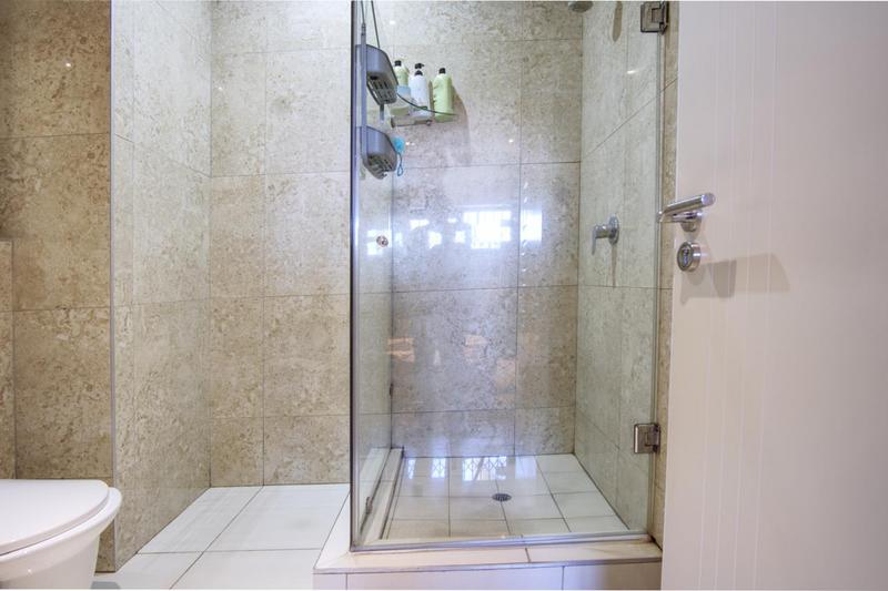 To Let 2 Bedroom Property for Rent in Emmarentia Gauteng