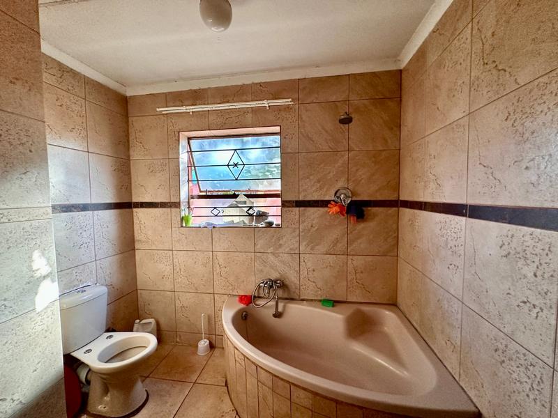 4 Bedroom Property for Sale in Claremont Gauteng