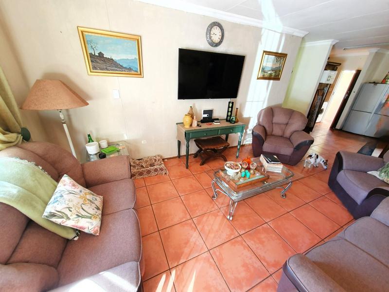 2 Bedroom Property for Sale in Hesteapark Gauteng