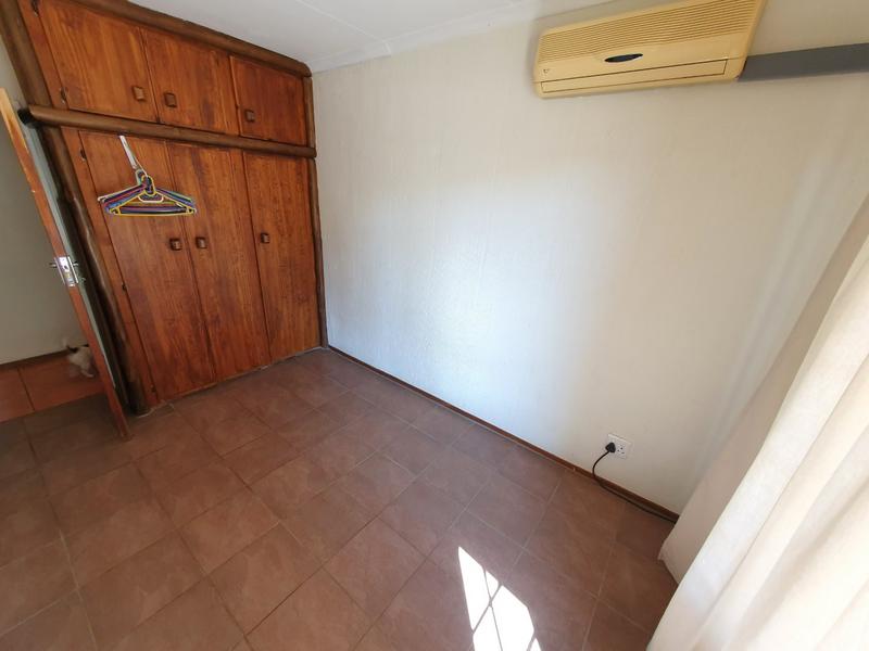 2 Bedroom Property for Sale in Hesteapark Gauteng
