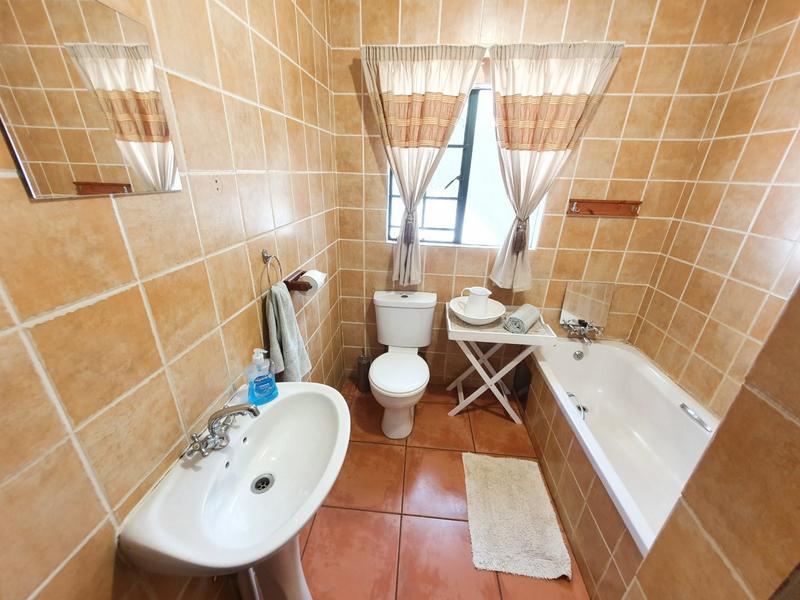 2 Bedroom Property for Sale in Hesteapark Gauteng