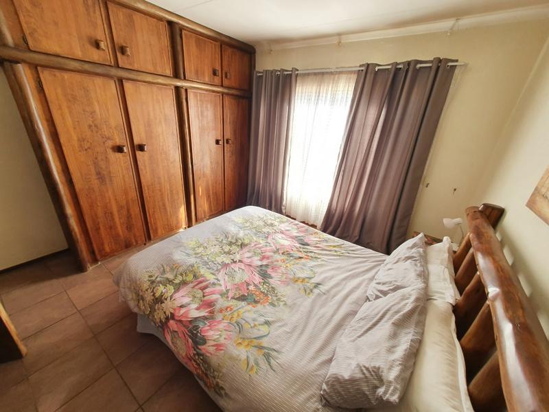 2 Bedroom Property for Sale in Hesteapark Gauteng