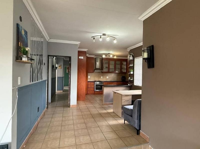 To Let 3 Bedroom Property for Rent in Johannesburg Gauteng