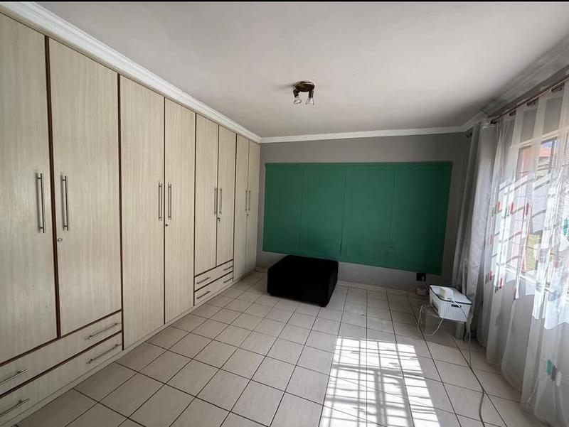 To Let 3 Bedroom Property for Rent in Johannesburg Gauteng