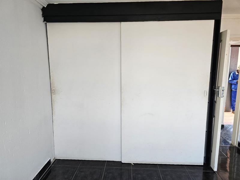 2 Bedroom Property for Sale in Ridgeway Gauteng