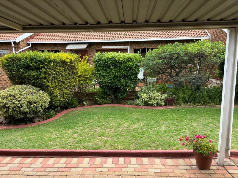To Let 2 Bedroom Property for Rent in Edenvale Gauteng
