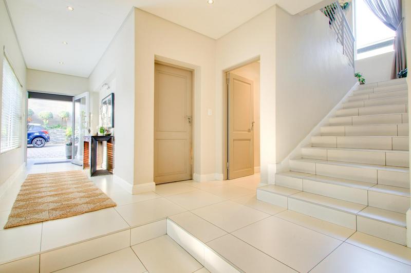 To Let 3 Bedroom Property for Rent in Bryanston Gauteng