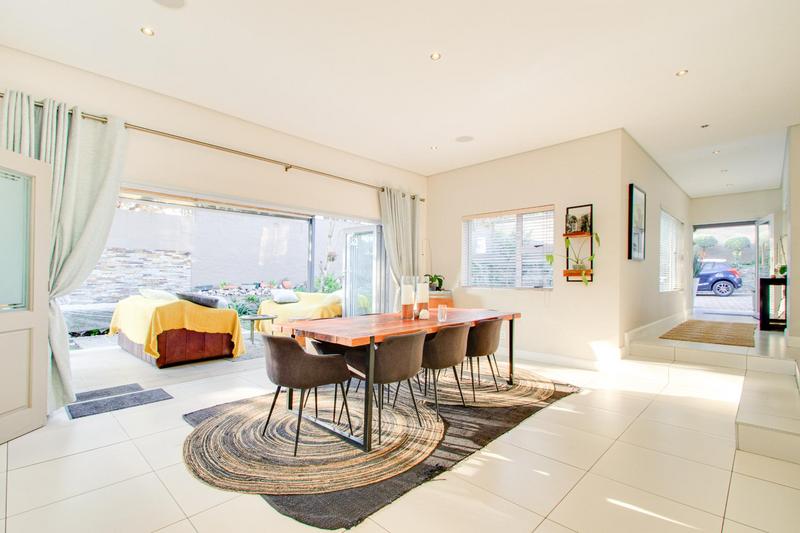 To Let 3 Bedroom Property for Rent in Bryanston Gauteng