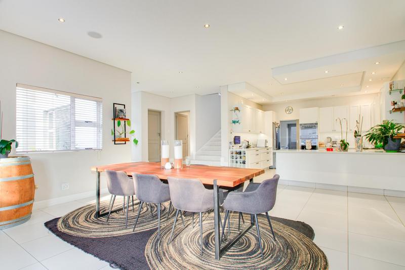 To Let 3 Bedroom Property for Rent in Bryanston Gauteng