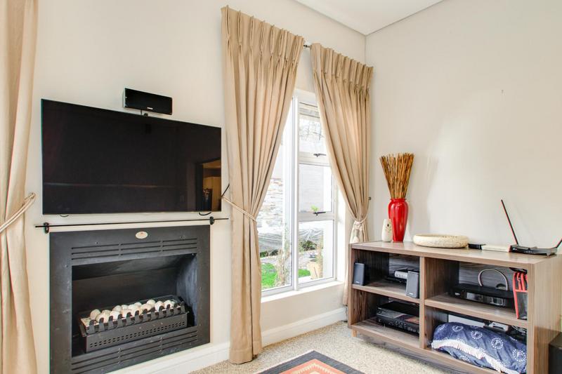 To Let 3 Bedroom Property for Rent in Bryanston Gauteng