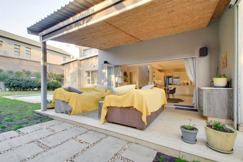 To Let 3 Bedroom Property for Rent in Bryanston Gauteng